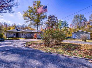 6141 Heckel Rd, Evansville, IN 47725