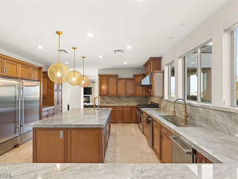 1635 Liege Dr — Photo 10
