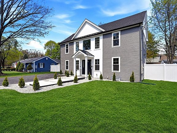 3rd image of 8 Boyd Rd