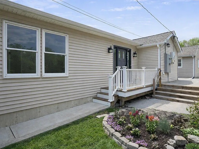 18 Moshier St #A — Photo 13