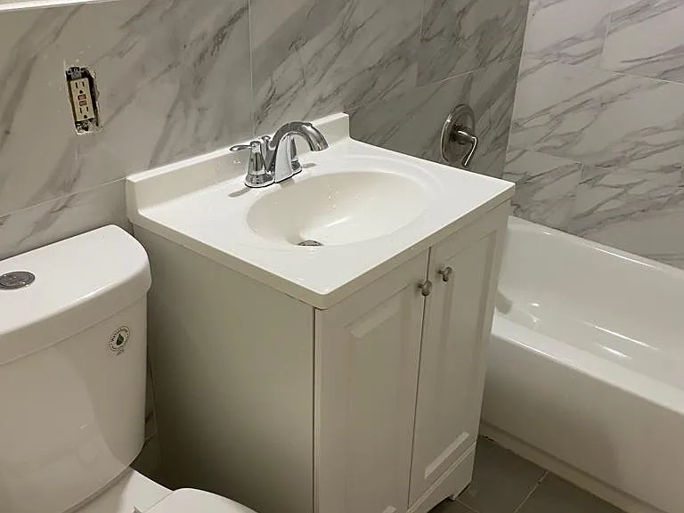 57 Myrtle Ave #D2 — Photo 11