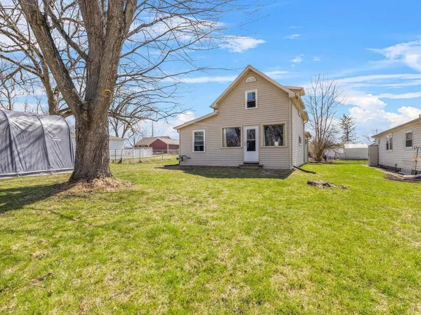 N20W28400 Oakton ROAD, Pewaukee, WI 53072