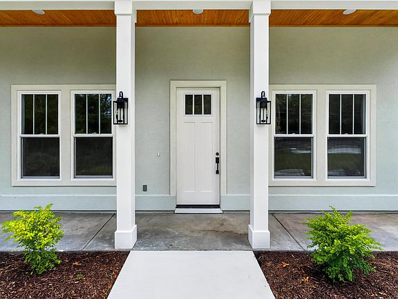 3rd image of 1019 Wachesaw Rd.