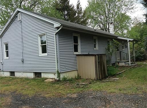 2nd image of 445 Spotswd Engtwn Rd