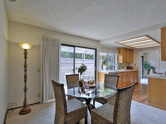 4th image of 1639 Elderberry Way