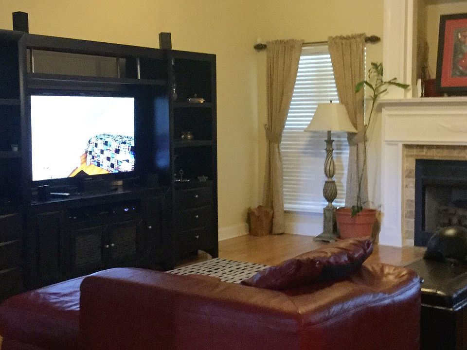 1st image of 514 Kailors Cove Cir
