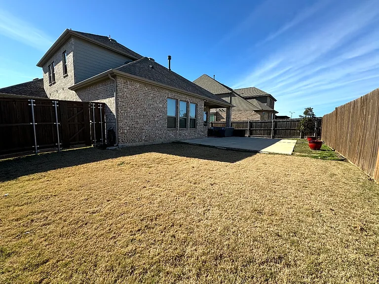 1304 Torrent Dr — Photo 22