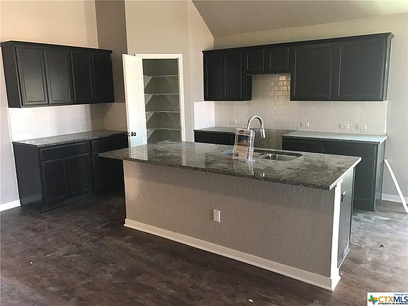 3rd image of 5318 Fenton Ln