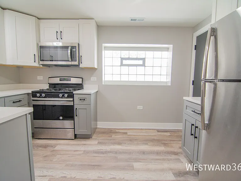 6141 N Hermitage Ave #GD — Photo 2