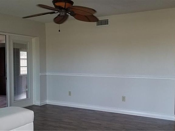 4th image of 13816 Tamiami Trl