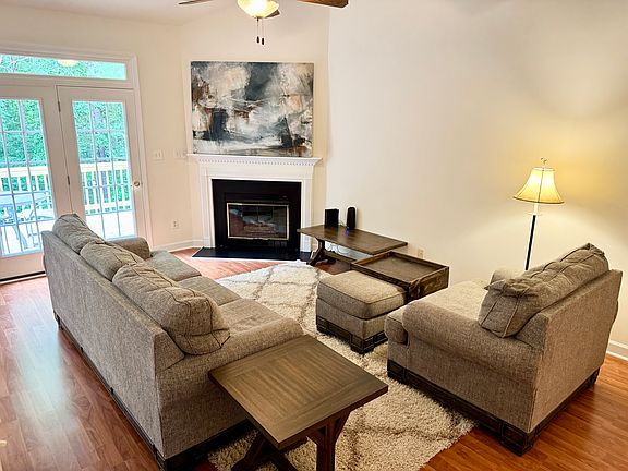 2nd image of 2810 Crestscene Trl
