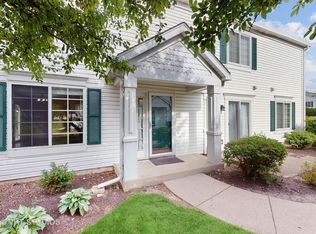 733 Fieldcrest Dr UNIT A, South Elgin, IL 60177