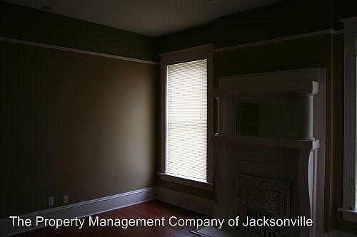5th image of 202 N Washington St