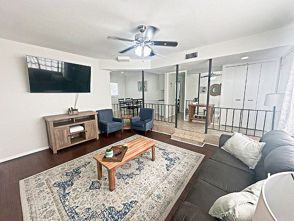 5th image of 4013 Burning Tree Dr Unit 4013