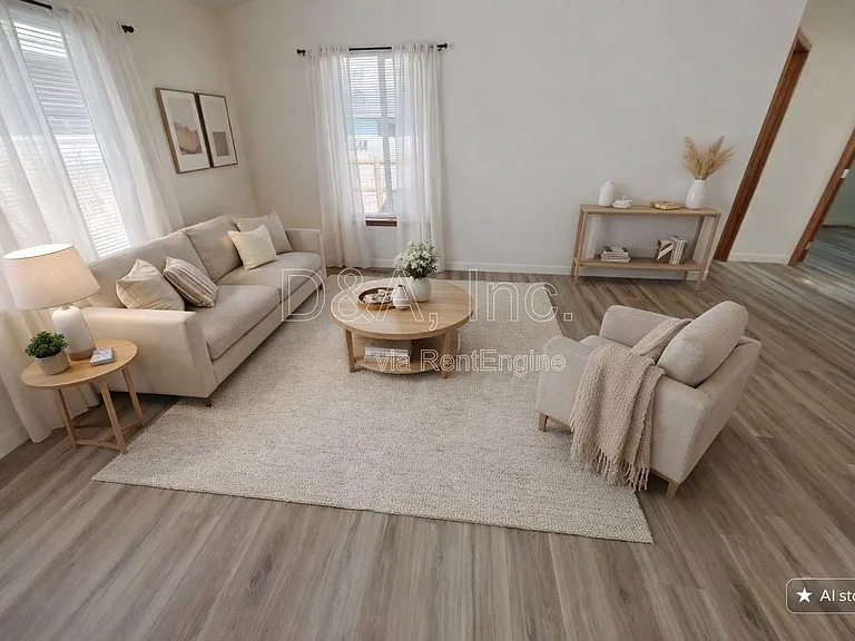 163 SE Partridge Dr — Photo 2