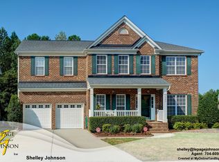 1308 Bedlington Dr NW, Charlotte, NC 28269
