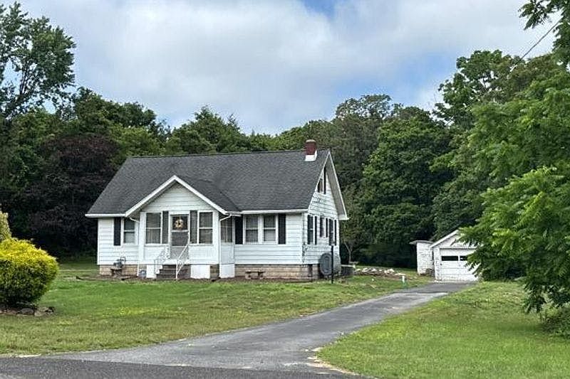 2nd image of 3534 N Delsea Dr