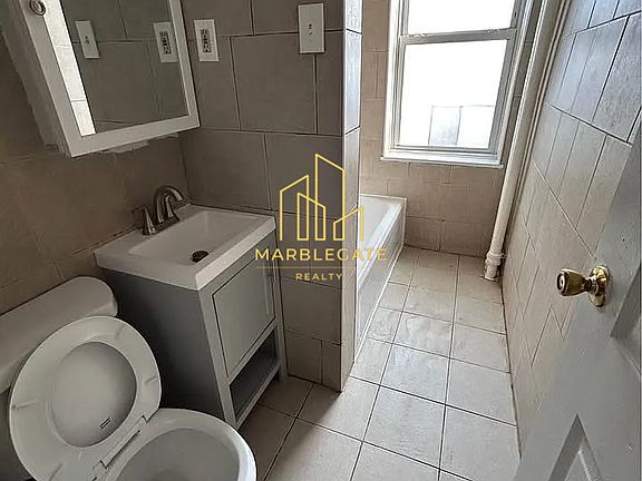 5th image of 196 Roseville Ave #39AZ