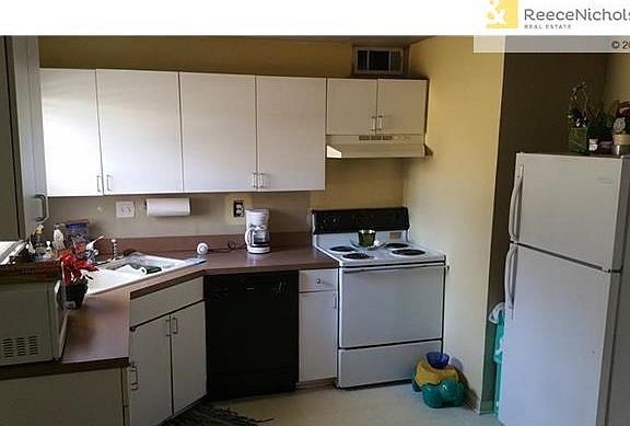 3rd image of 2600 Woodend Ave
