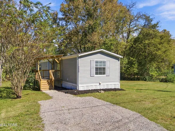 9544 Raccoon Woods Dr, Heiskell, TN 37754