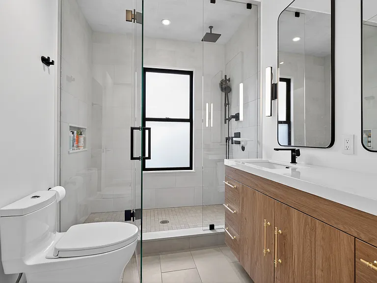 96 Henry St #1 — Photo 10