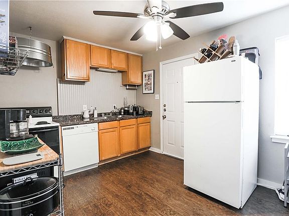 4th image of 3421 S University Dr APT A