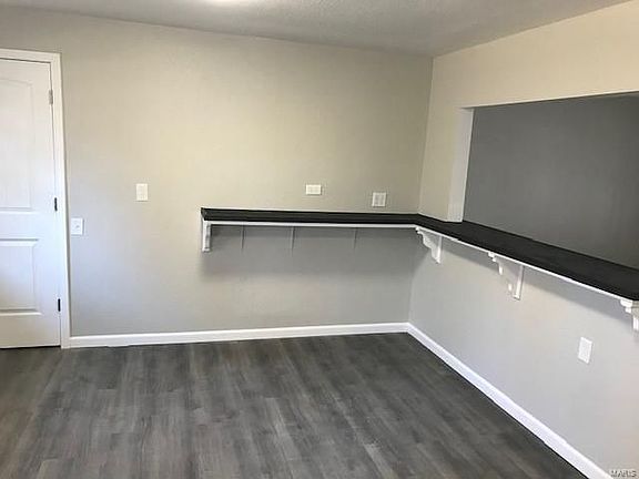 5th image of 10209 Varnum Dr