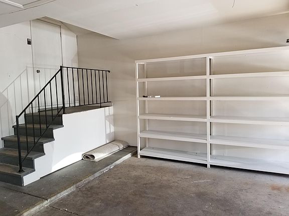 3rd image of 21034 Boulder Cir