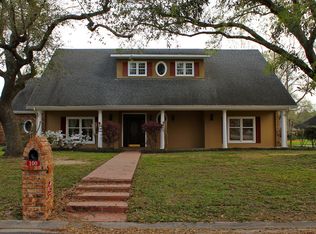 100 Oakforest Dr, Lafayette, LA 70501