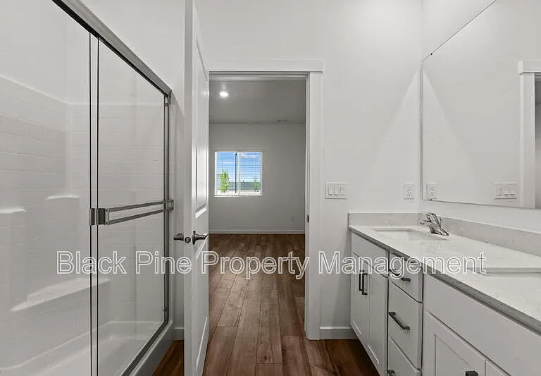 15307 Cloud Crest Ave — Photo 25