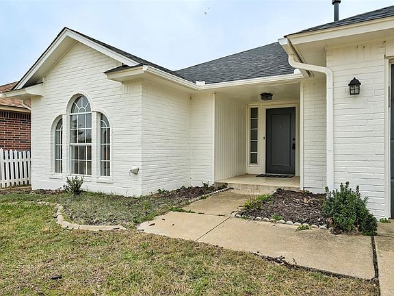 2nd image of 6632 NW 123rd St