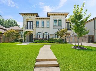 5637 Overbrook Ln, Houston, TX 77056
