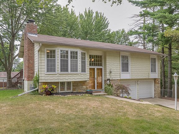 2nd image of 9235 Mastin Dr