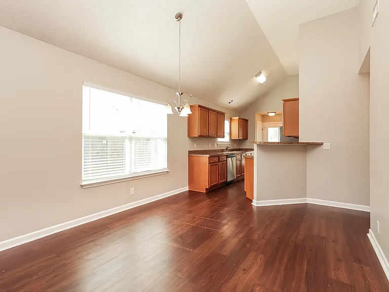 2333 Cason Trl — Photo 5