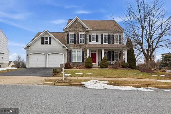 748 Connolly Dr photo 1