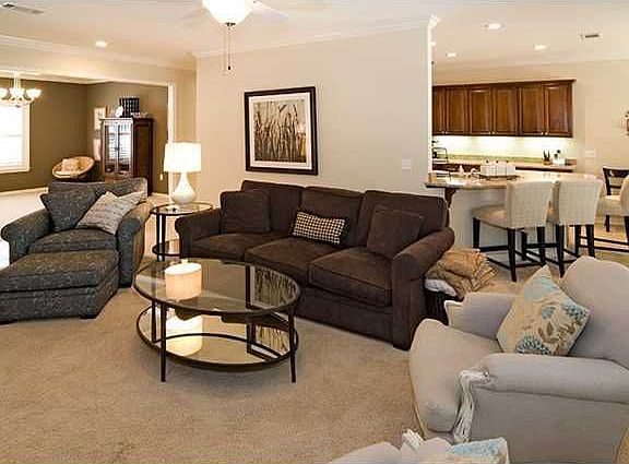 3rd image of 808 Coldwater Creek Cir