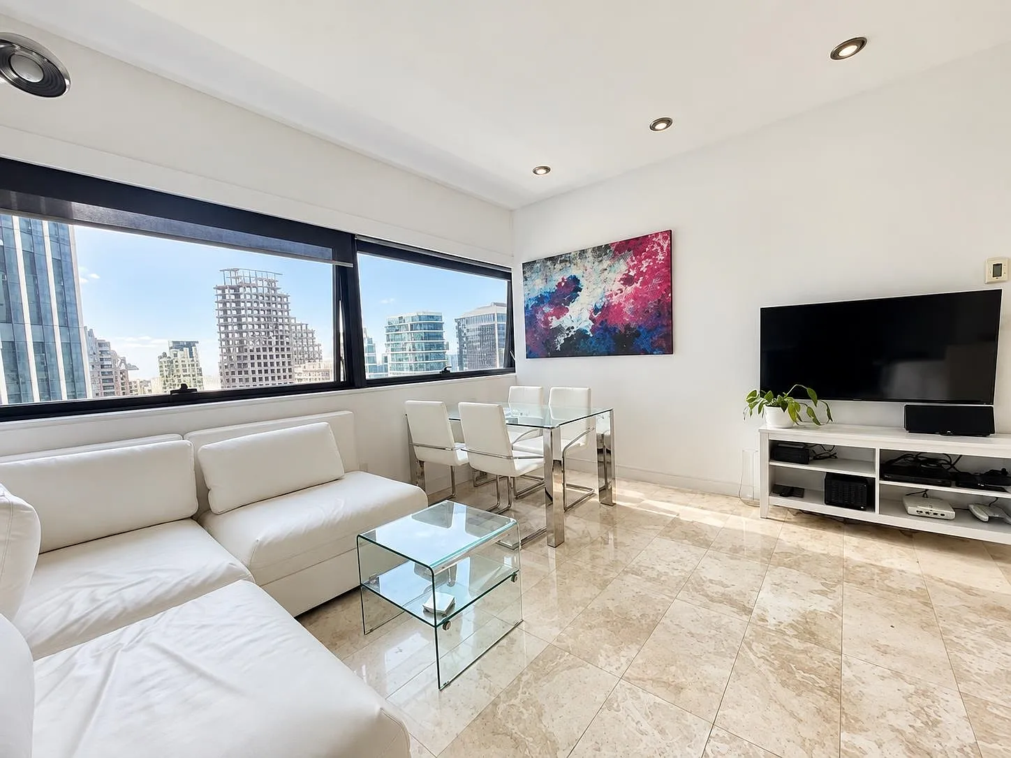 1 bed, 630 sqft, $3,200 — Photo 1