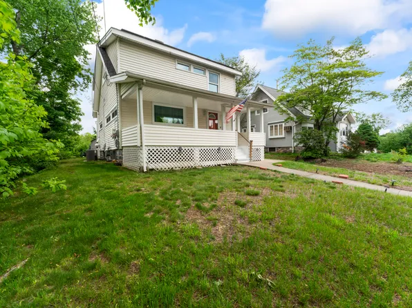 27 Pauline Street, Trumbull, CT 06611