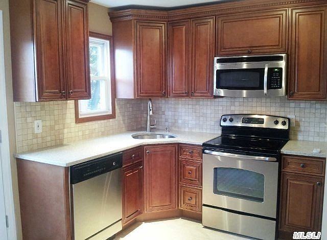 1st image of 203 Swan Pl
