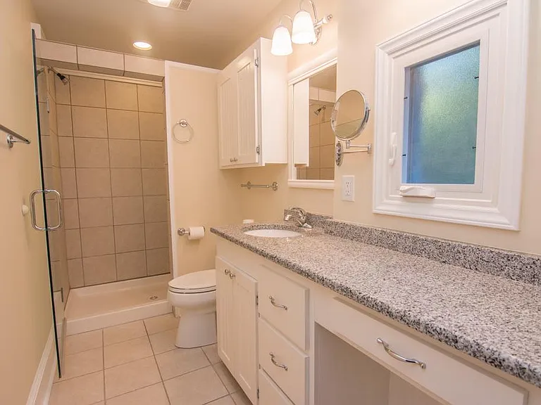 1000 Jefferson Dr — Photo 18