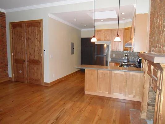 Rented by Alexander Hidalgo, Inc. | media 30