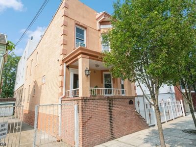 325 12th St #2, Union City, NJ, 07087