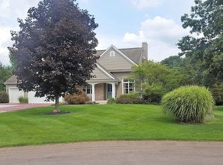 5463 Birchwood Dr, Kalamazoo, MI 49009