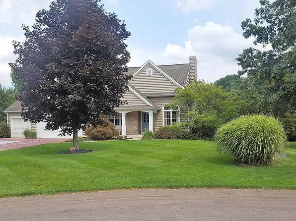 5463 Birchwood Dr, Kalamazoo, MI 49009