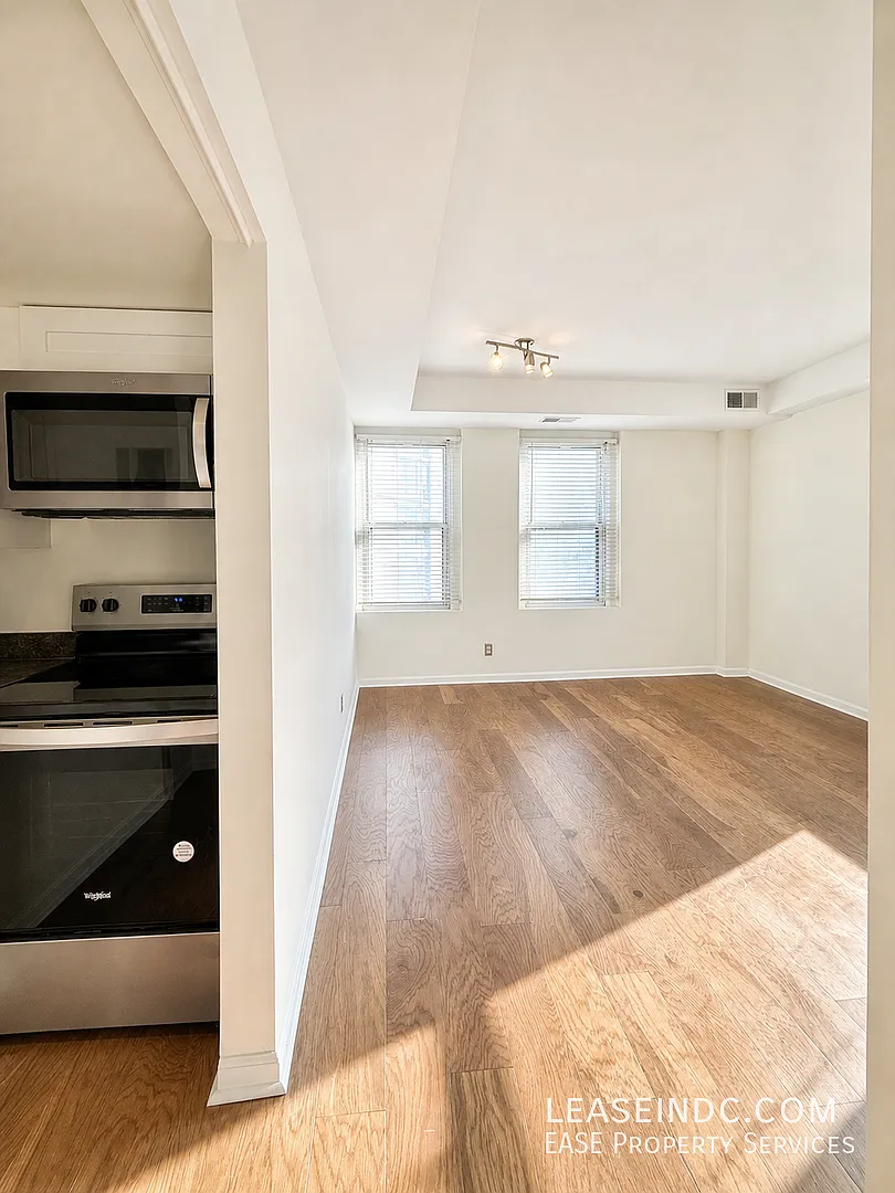 2 bed, 650 sqft, $2,450 — Photo 4