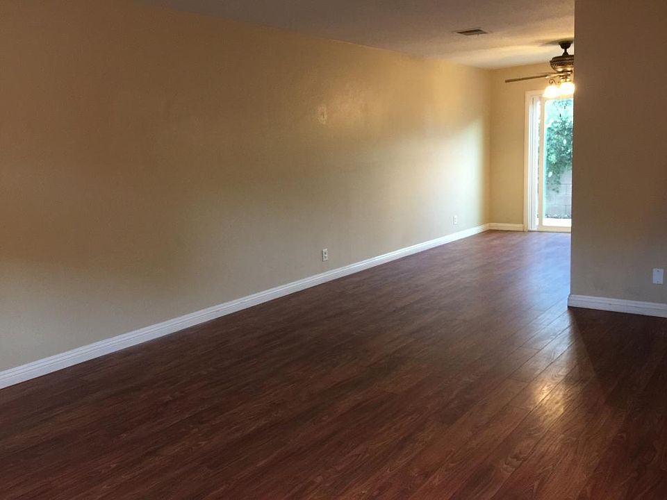 Entry to Living Room