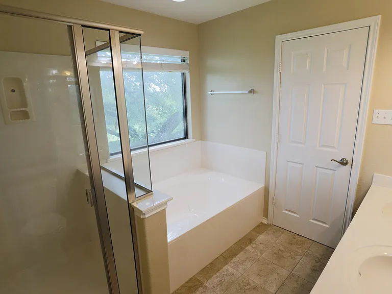 729 Green Pasture Dr — Photo 12