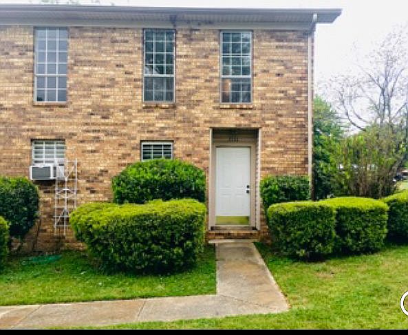 1st image of 211 Marinawoods Dr SE