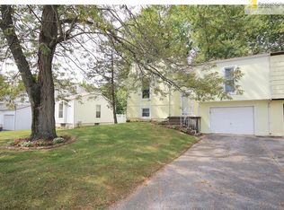 9532 Manning Ave, Kansas City, MO 64134