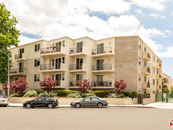 2nd image of 14412 Killion St #310
